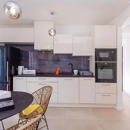 Life Plus-two Bedroom With Terrace Apartman Dubrovnik