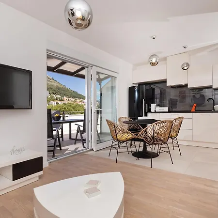 Apartment Life Plus-two Bedroom With Terrace