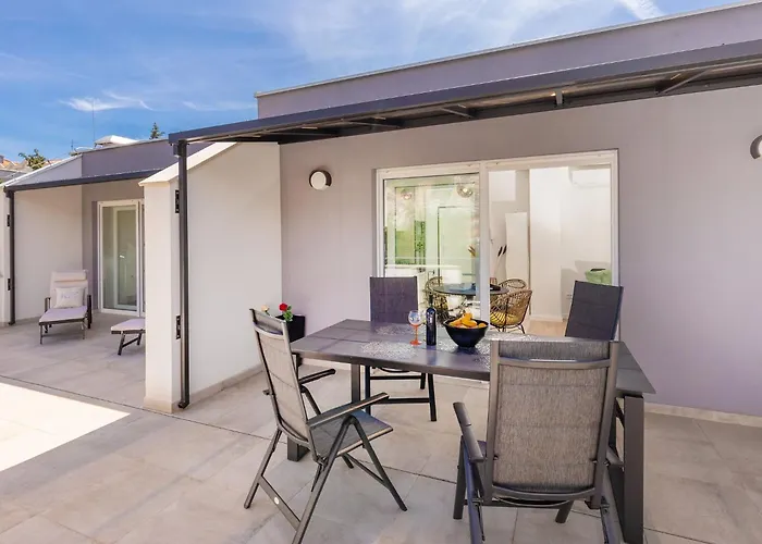 Life Plus-two Bedroom With Terrace Lejlighed *