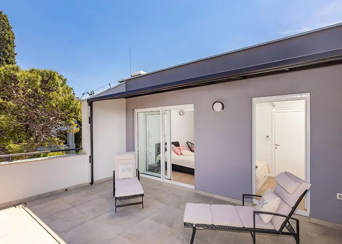 Life Plus-two Bedroom With Terrace Lejlighed Dubrovnik